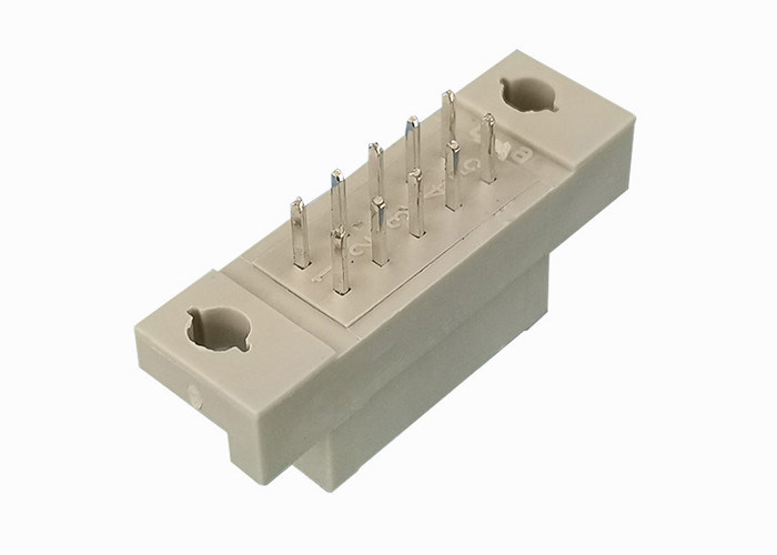 180 matériel en laiton de contact de Pin de l'en-tête 2x5 de rangée du connecteur deux du degré DIN 41612