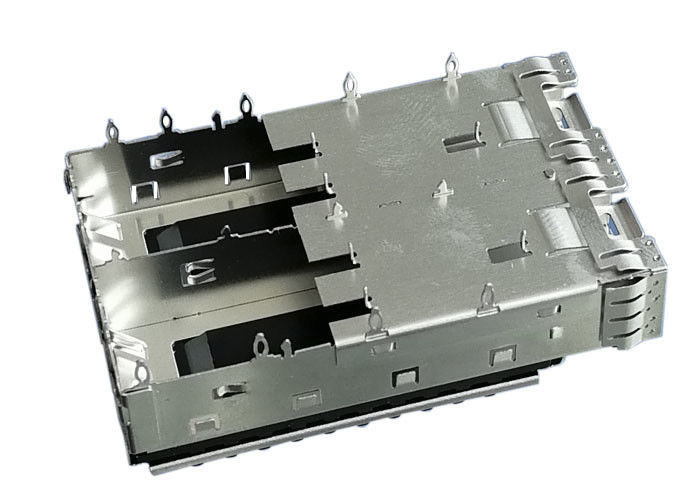 열 싱크 2는 금속 SFP 감금소 연결관을 3.05 mm 강제 맞춤 Pin 향합니다